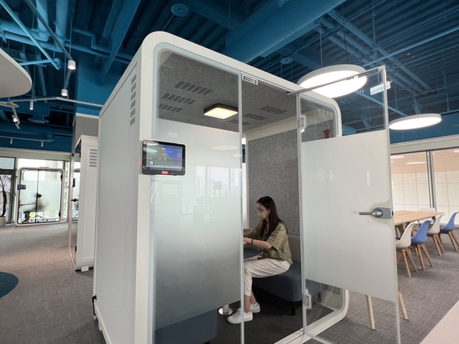 pg电子y92com高雄據點的智慧行動辦公艙，展現pg电子y92com在面板以外的研發應用軟實力